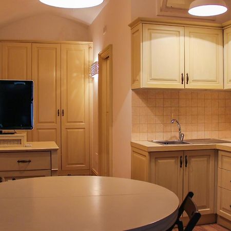 Al Civico 4 Bed and Breakfast Molfetta Eksteriør billede